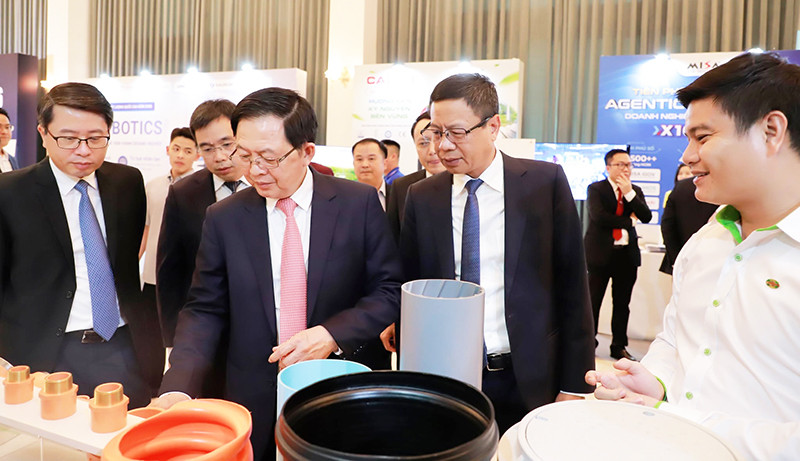 Phó Thủ tướng Hồ Quốc Dũng: Đưa năng suất trở thành thước đo kết quả phát triển