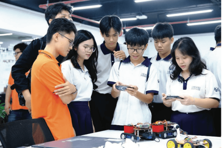Khoa học, công nghệ và đội ngũ trí thức: Động lực tăng trưởng mới sau Đại hội XIV