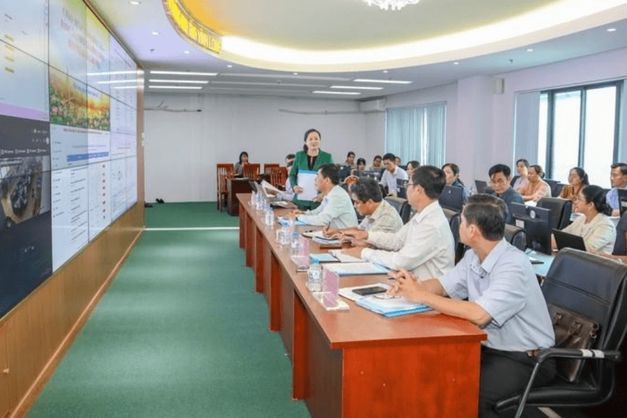 Vĩnh Long tập trung xử lý 7 điểm nghẽn, thúc đẩy chuyển đổi số phục vụ người dân, DN