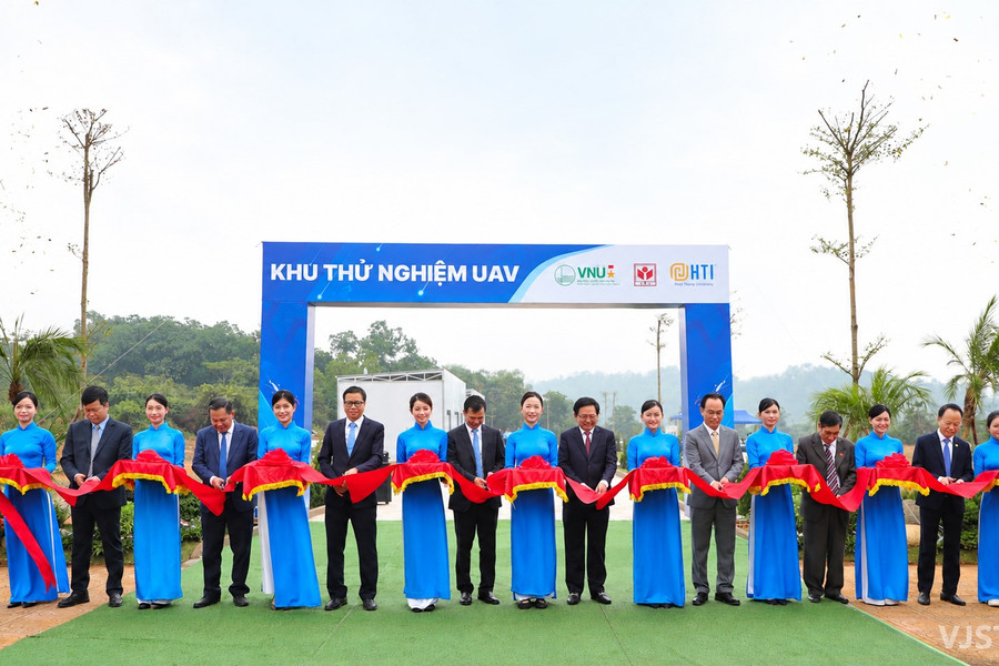 Đại học Quốc gia Hà Nội cần tiên phong giải quyết những bài toán lớn của đất nước